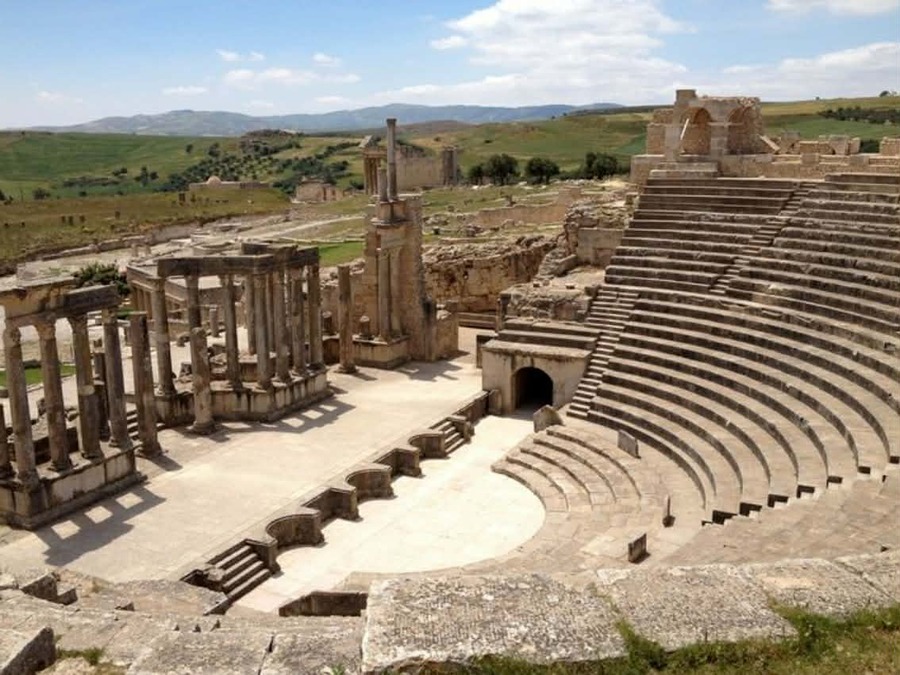Visite privée de Dougga en demi Journée depuis Tunis ou Hammamet