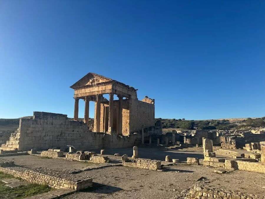 Journée entière Dougga Bulla Regia via Testour départ de Tunis ou de Hammamet